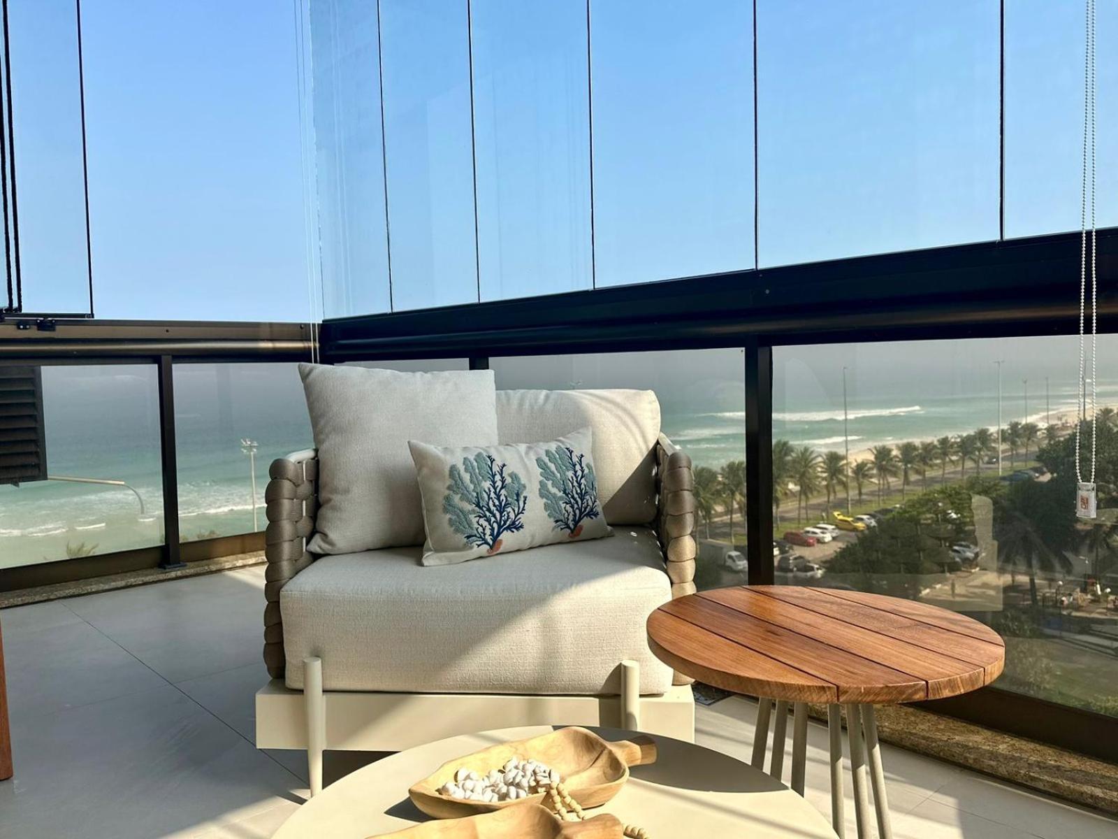 Lindo Apto No Melhor Lugar Da Barra Da Tijuca! Com Uma Vista De Tirar O Folego, Frente Para O Mar! Totalmente Equipado E Decorado Ao Lado Dos Melhores Hoteis E Quiosques Da Barra! Portaria 24H, Piscina, Sauna, Jacuzzi, Academia, Garagem, Wi-Fi, Lavan Rio de Janeiro Dış mekan fotoğraf