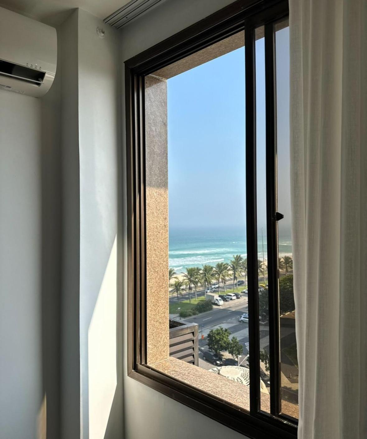 Lindo Apto No Melhor Lugar Da Barra Da Tijuca! Com Uma Vista De Tirar O Folego, Frente Para O Mar! Totalmente Equipado E Decorado Ao Lado Dos Melhores Hoteis E Quiosques Da Barra! Portaria 24H, Piscina, Sauna, Jacuzzi, Academia, Garagem, Wi-Fi, Lavan Rio de Janeiro Dış mekan fotoğraf