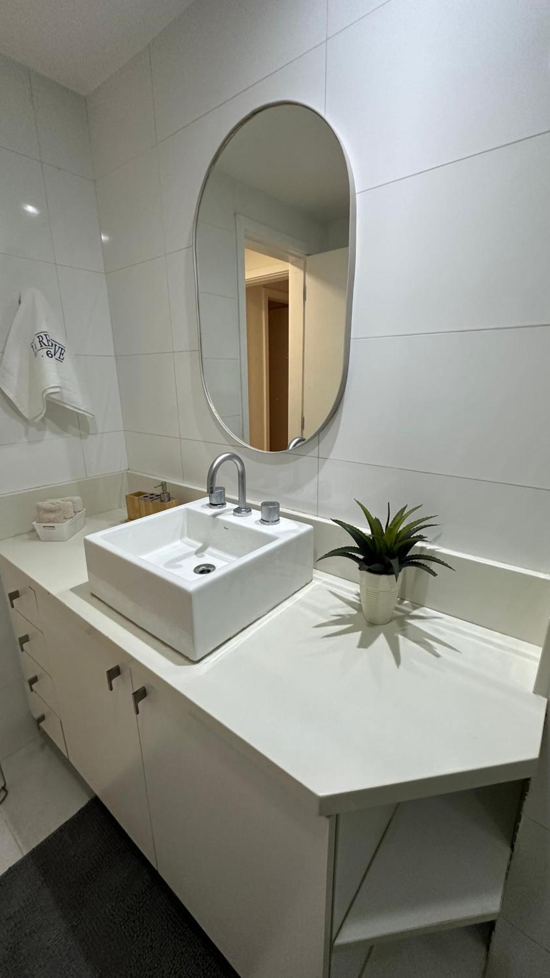 Lindo Apto No Melhor Lugar Da Barra Da Tijuca! Com Uma Vista De Tirar O Folego, Frente Para O Mar! Totalmente Equipado E Decorado Ao Lado Dos Melhores Hoteis E Quiosques Da Barra! Portaria 24H, Piscina, Sauna, Jacuzzi, Academia, Garagem, Wi-Fi, Lavan Rio de Janeiro Dış mekan fotoğraf