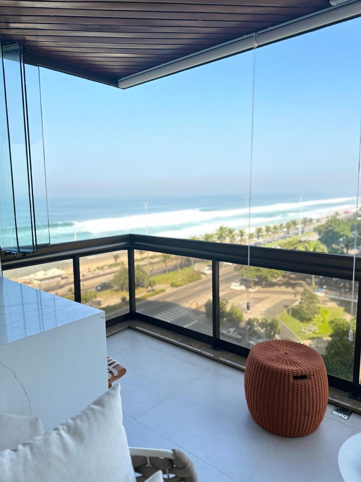 Lindo Apto No Melhor Lugar Da Barra Da Tijuca! Com Uma Vista De Tirar O Folego, Frente Para O Mar! Totalmente Equipado E Decorado Ao Lado Dos Melhores Hoteis E Quiosques Da Barra! Portaria 24H, Piscina, Sauna, Jacuzzi, Academia, Garagem, Wi-Fi, Lavan Rio de Janeiro Dış mekan fotoğraf