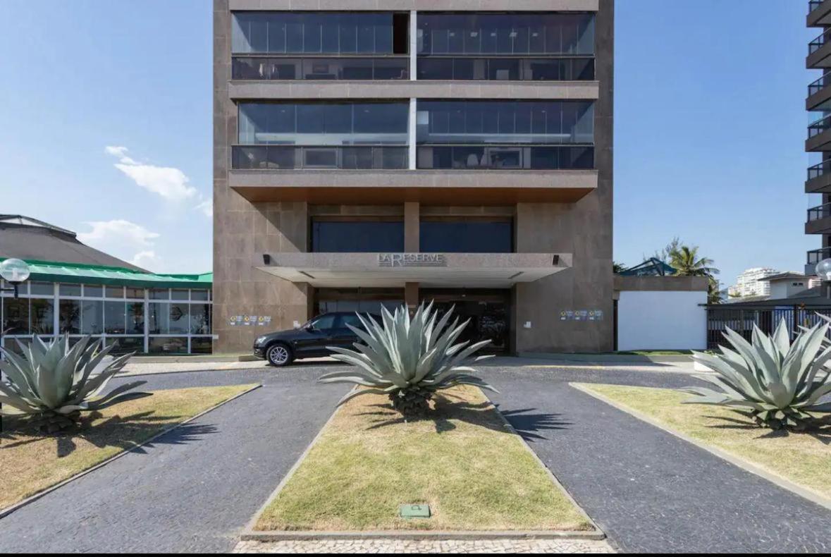 Lindo Apto No Melhor Lugar Da Barra Da Tijuca! Com Uma Vista De Tirar O Folego, Frente Para O Mar! Totalmente Equipado E Decorado Ao Lado Dos Melhores Hoteis E Quiosques Da Barra! Portaria 24H, Piscina, Sauna, Jacuzzi, Academia, Garagem, Wi-Fi, Lavan Rio de Janeiro Dış mekan fotoğraf