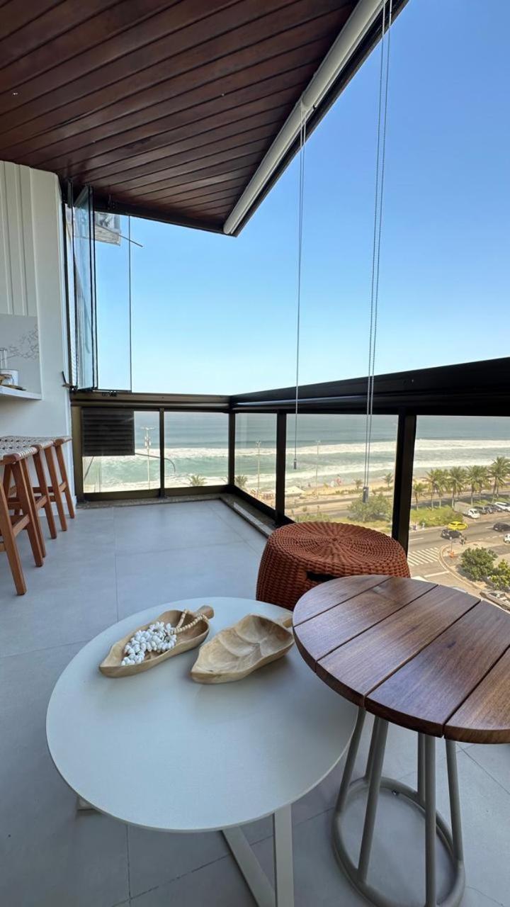 Lindo Apto No Melhor Lugar Da Barra Da Tijuca! Com Uma Vista De Tirar O Folego, Frente Para O Mar! Totalmente Equipado E Decorado Ao Lado Dos Melhores Hoteis E Quiosques Da Barra! Portaria 24H, Piscina, Sauna, Jacuzzi, Academia, Garagem, Wi-Fi, Lavan Rio de Janeiro Dış mekan fotoğraf